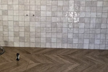 Muren schilderen badkamer